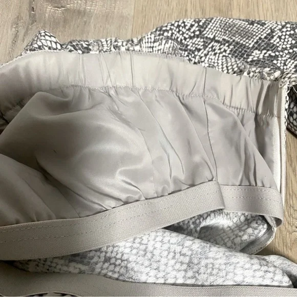 Babaton Altamiro Jumpsuit - Picture 5 of 9